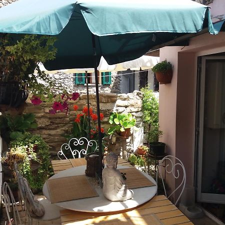 Casa Med Holiday Home Isolabona 外观 照片