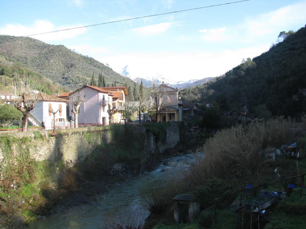 Casa Med Holiday Home Isolabona 外观 照片